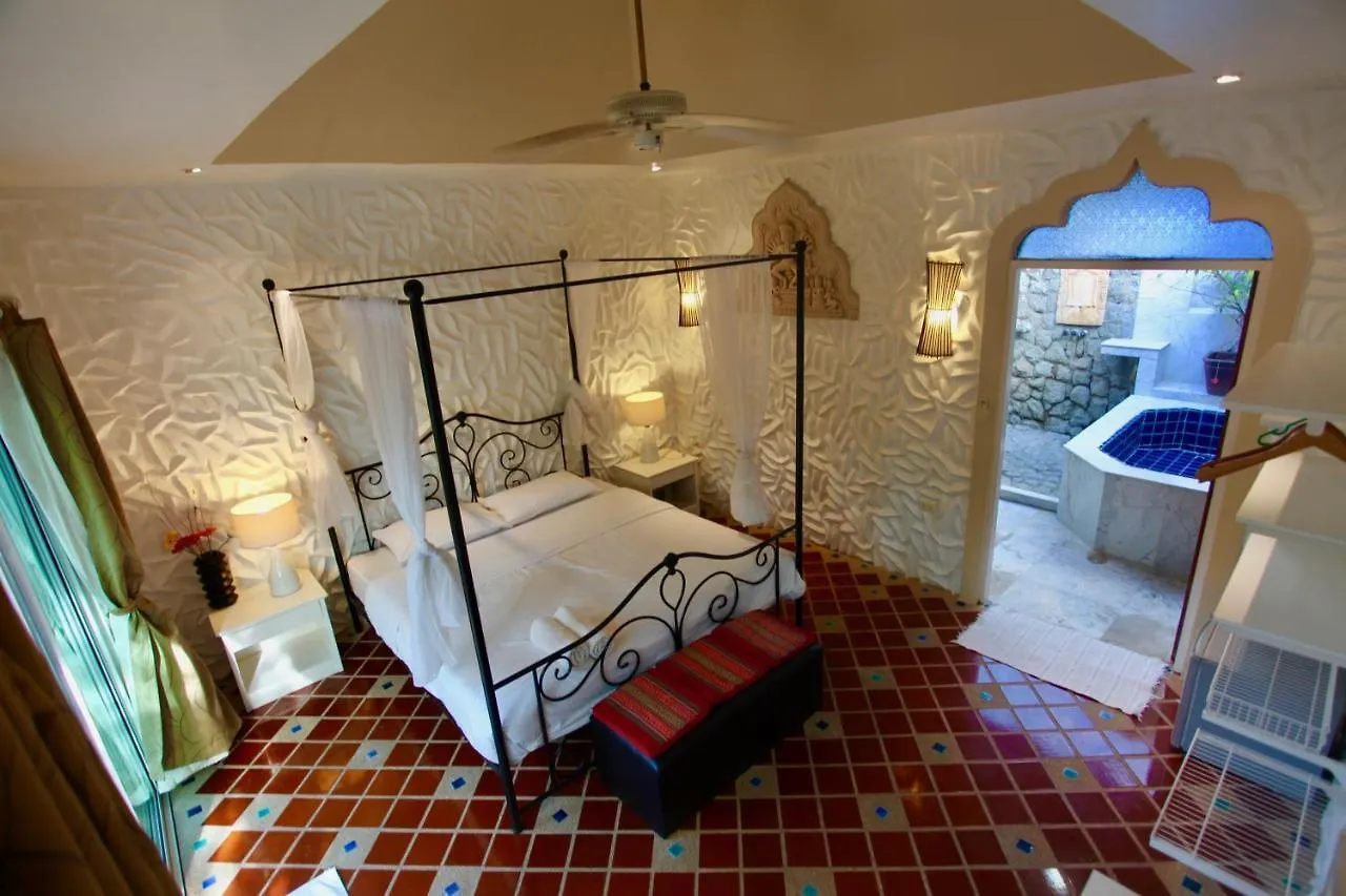 Gasthof Sunshine Guesthouse And Diving School Phuket