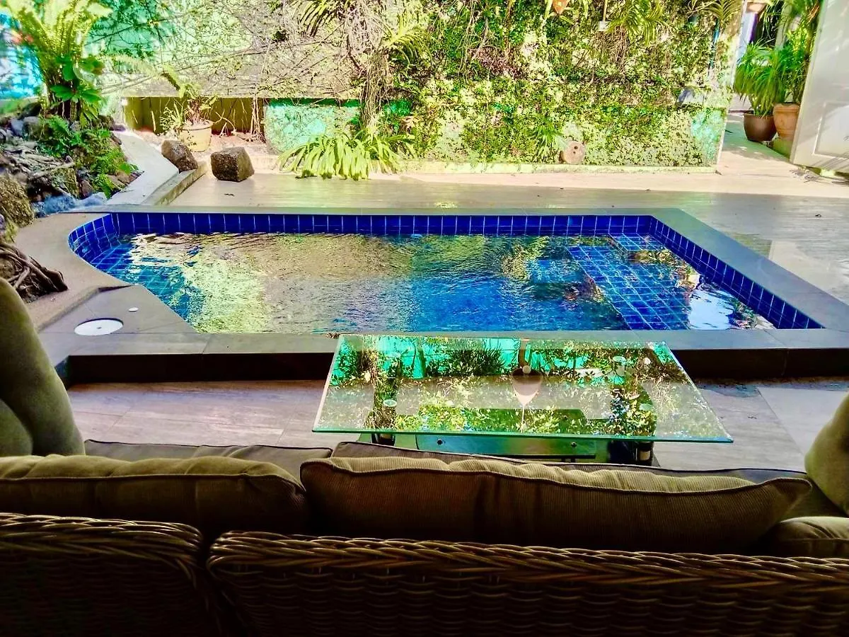 Sunshine Guesthouse And Diving School Пхукет Гостевой дом